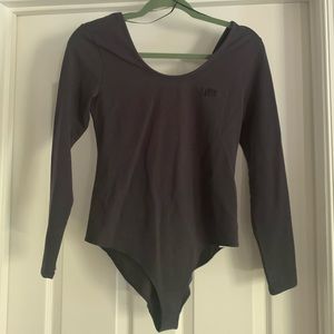 levi’s black logo embroidered bodysuit - size small NWT